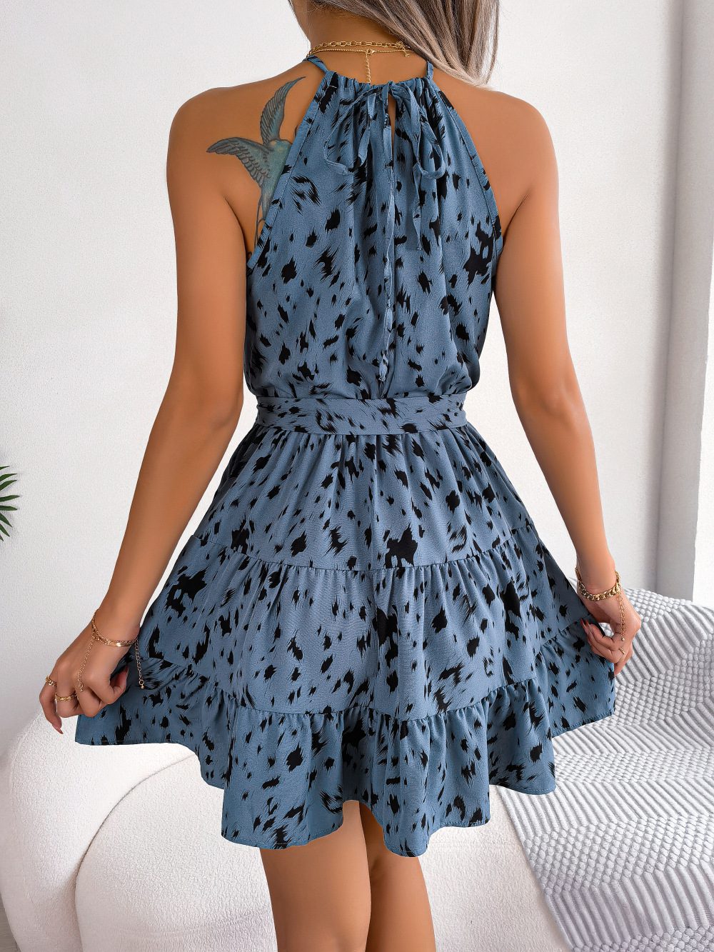 فستان نسائي كاجوال بنقشة الفهد (Leopard Print) مع كشكشة (Ruffled) وقصة واسعة متحركة (Swing Dress)، موضة صيفية، مناسب للشاطئ والإطلالات اليومية، فستان أنيق وخفيف للنساء. - الصورة 6
