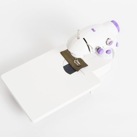 Miniature Household Multifunctional Sewing Machine - Image 5