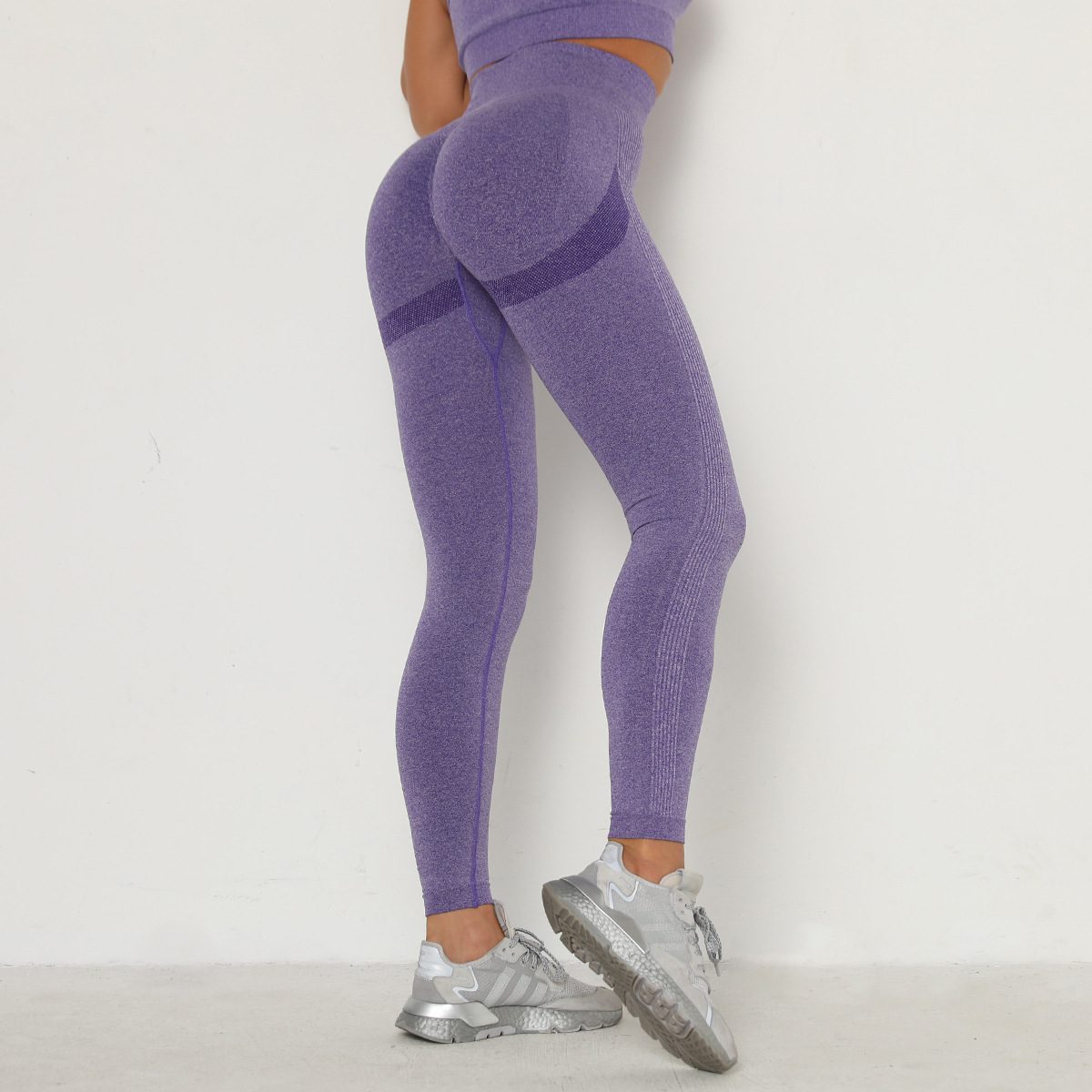 بنطال يوجا نسائي محبوك بدون خياطة، بقصة ضيقة ومرونة عالية، تصميم رافع للمؤخرة (Peach Hip)، خصر مرتفع، سريع الجفاف ومناسب للرياضة والتمارين. - الصورة 8