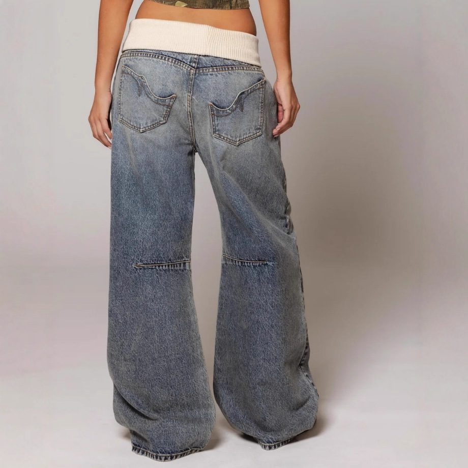بنطال جينز واسع (Loose-fit) بقصة مستقيمة (Straight-leg) مع جيوب، تصميم عصري كاجوال، بنطال بأسلوب الشارع (Street style)، ملابس نسائية مريحة وعملية. - الصورة 2