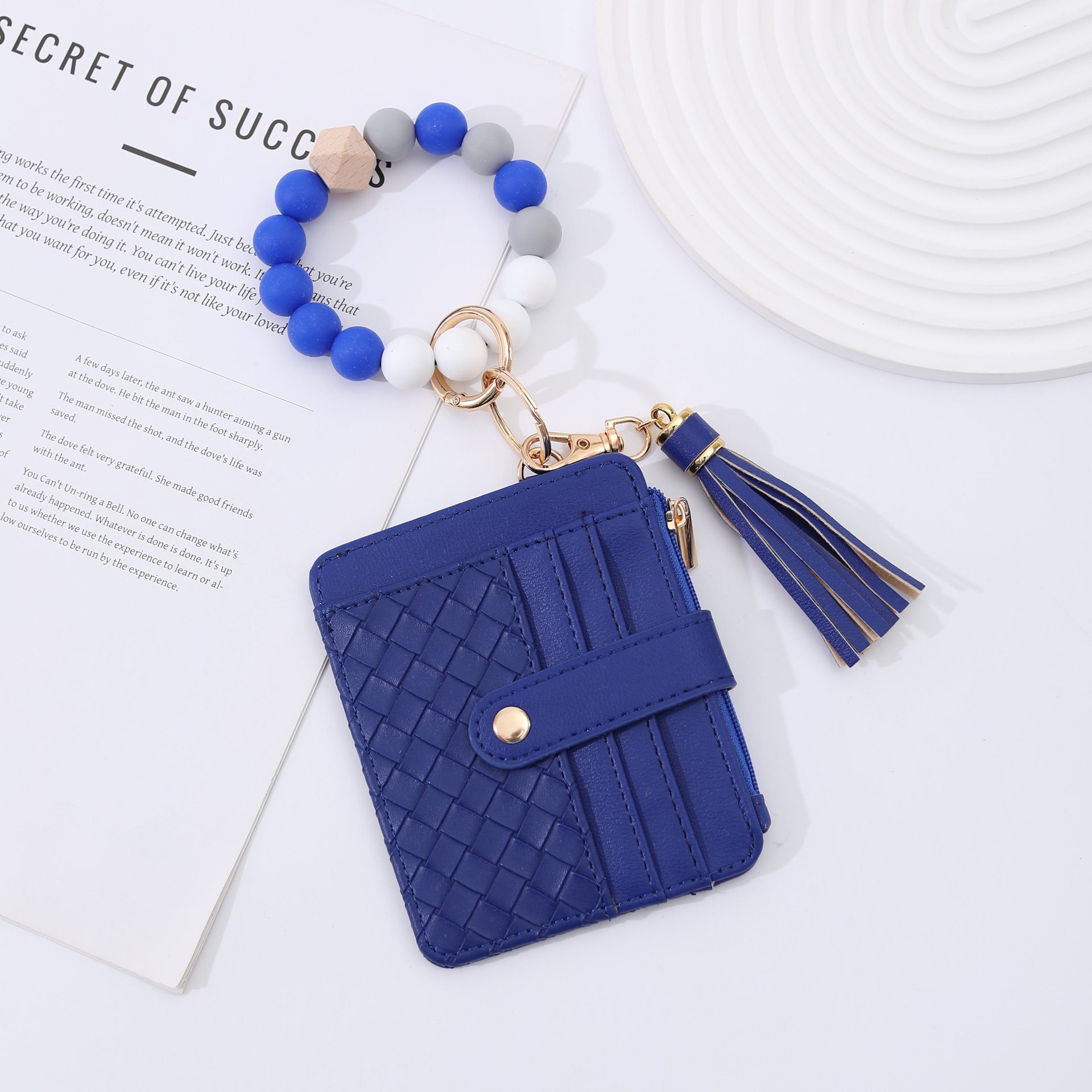 Cardholder Beaded Silicone Bead Bracelet - Image 4