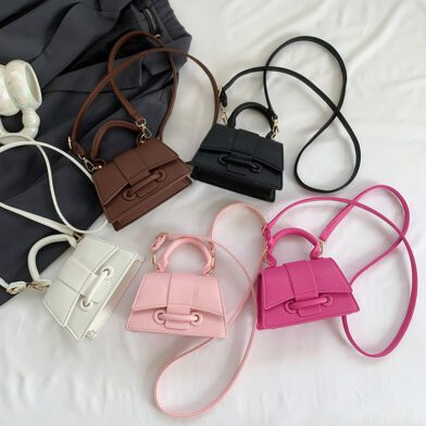 Chain Messenger Bag Mini Western Style Shoulder Handbag