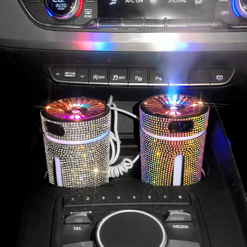 معطر هواء ومرطب سيارة فاخر بتصميم الألماس مع إضاءة LED، موزع عطور لتنقية وتعطير هواء السيارة وإكسسوارات سيارات للنساء - الصورة 4