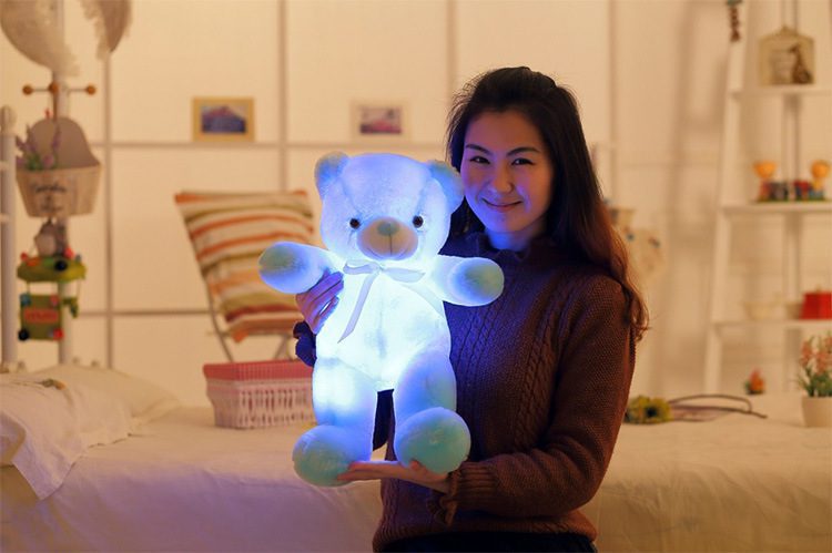 دبدوب محشو ومضيء بتقنية LED - لعبة قطيفة مبتكرة ومتعددة الألوان - هدية عيد ميلاد مميزة للأطفال تصلح أيضاً كوسادة. - الصورة 6