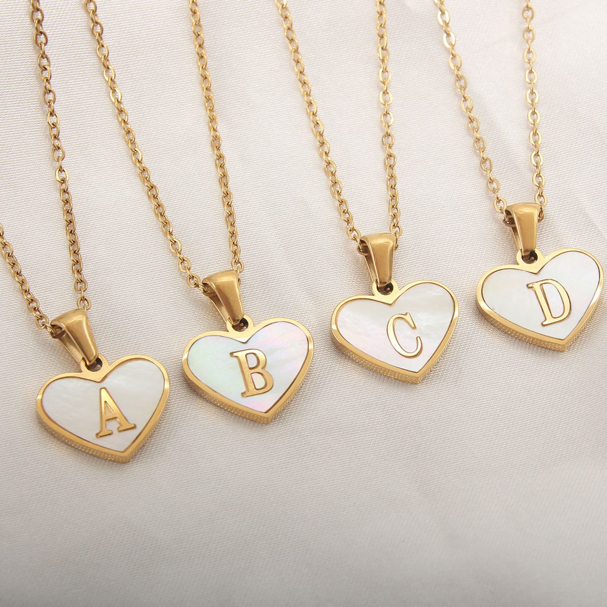 26 Letter Heart-shaped Necklace White Shell Love Clavicle Chain Fashion Personalized Necklace For Women Jewelry Valentine's Day - Image 5