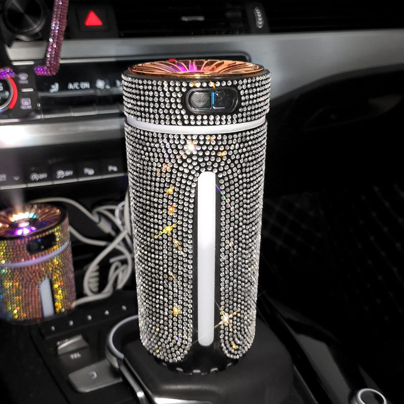 معطر هواء ومرطب سيارة فاخر بتصميم الألماس مع إضاءة LED، موزع عطور لتنقية وتعطير هواء السيارة وإكسسوارات سيارات للنساء - الصورة 10