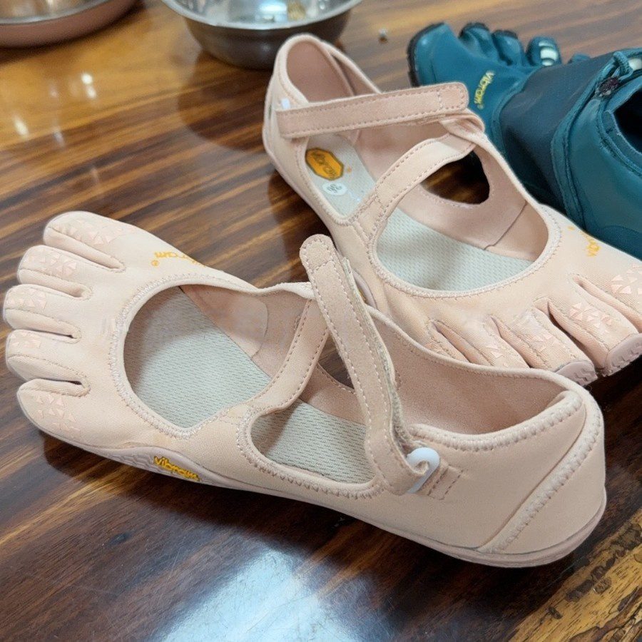 Fivefingers Yoga Pilates Indoor Sports Fitness Dance Toe Shoes - Image 2
