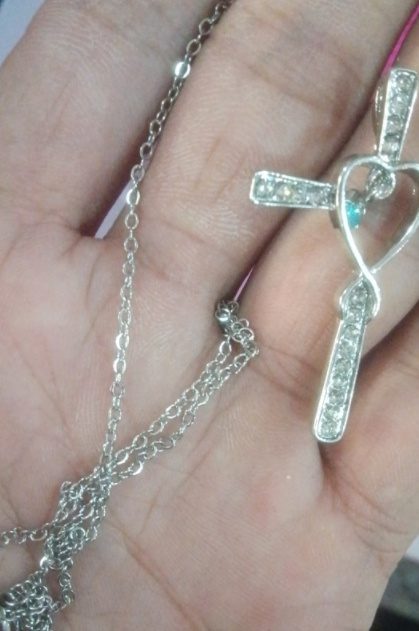 قلادة نسائية قلب من الزركون والأحجار الكريستالية الملونة مع صليب مسيحي وشعار نحن نثق بالله وحب لا نهائي وتعليقة حجر الميلاد ومجوهرات حجر الزركون - الصورة 8
