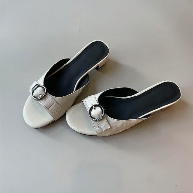 Retro-style Niche Leather Belt Buckle Slide Sandals For Women