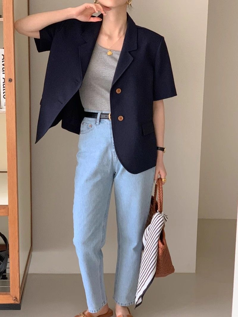 Single-breasted Two-button Relaxed-fit Versatile Casual Short-sleeve Blazer - Image 2