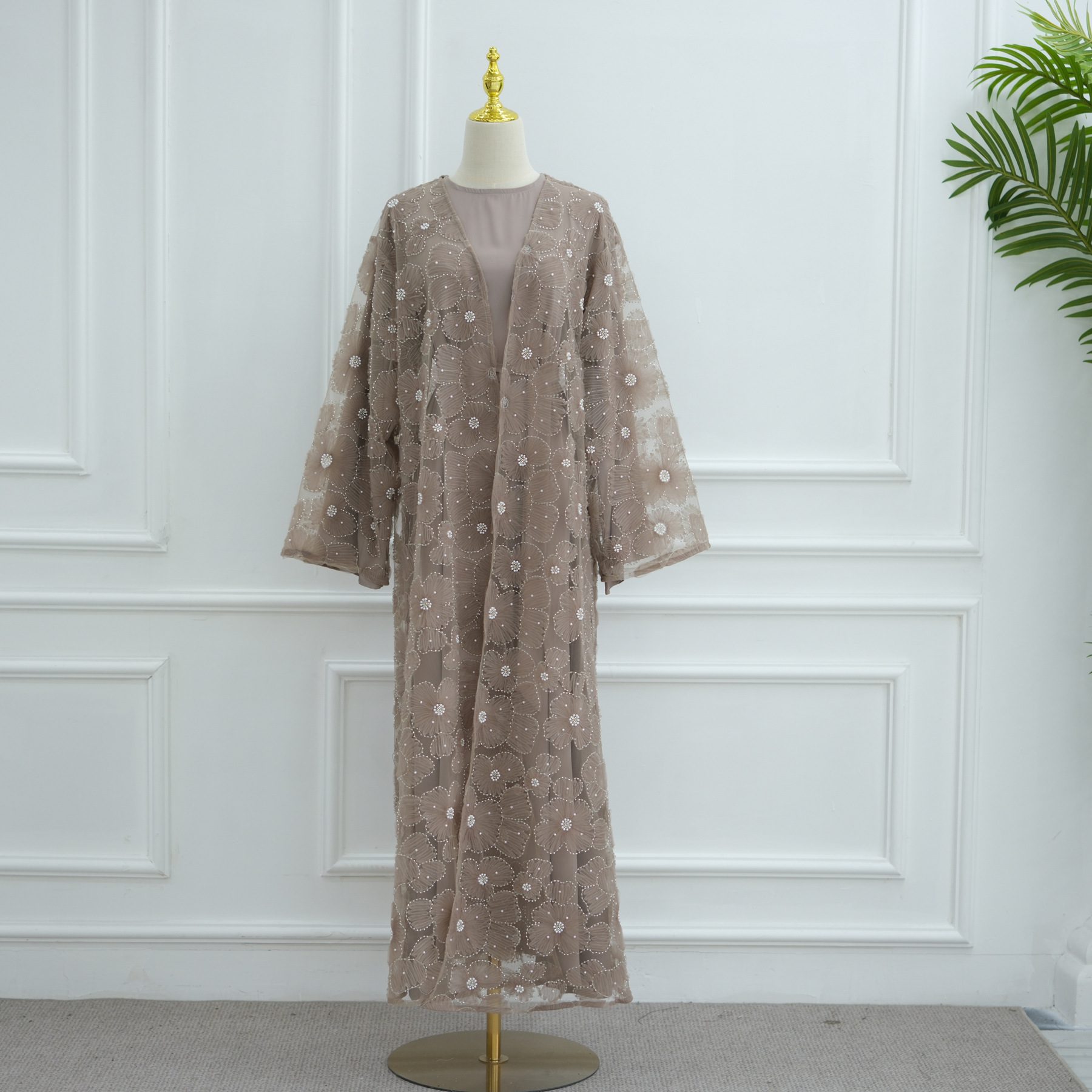 Stylish Casual And Elegant Floral Beaded Cardigan - Image 4