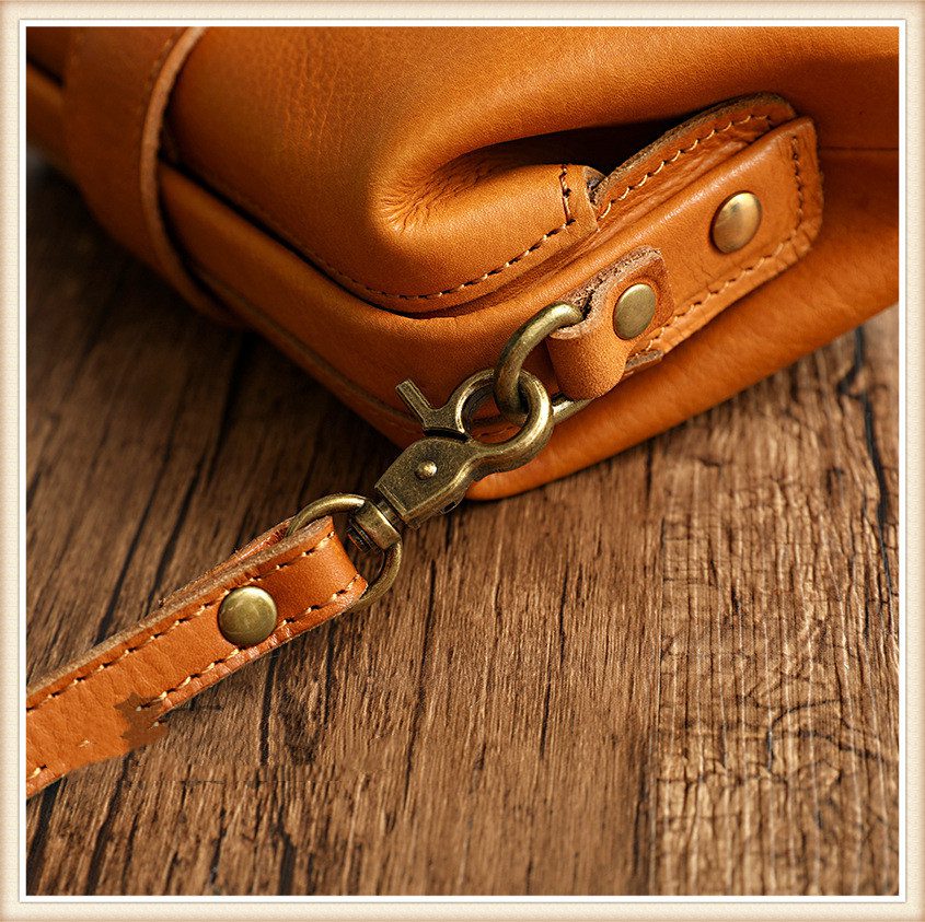 Vegetable Tanned Leather Small Mouth Gold Shoulder Bag - Image 8
