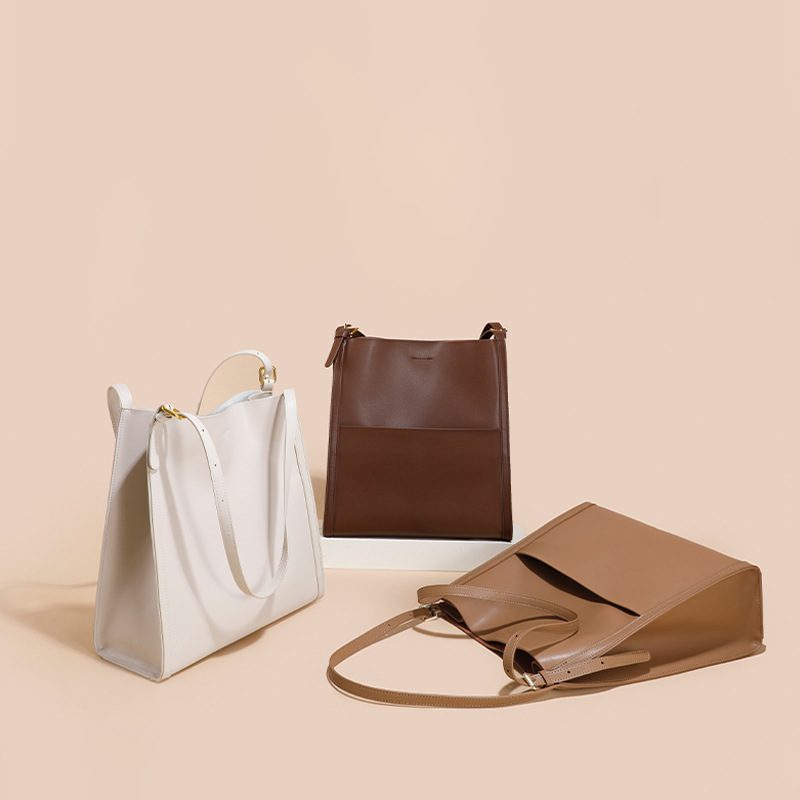 Genuine Leather Women's Bag Large Capacity Niche Commuter - Image 2