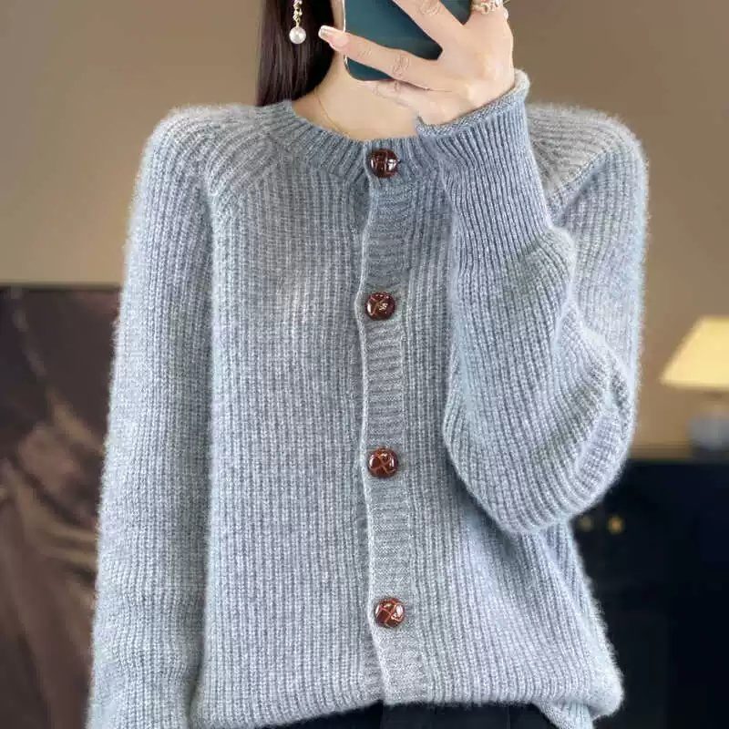 Womens Thickened Long-sleeve Knitted Cashmere Cardigan With A Crew Neck - Image 2