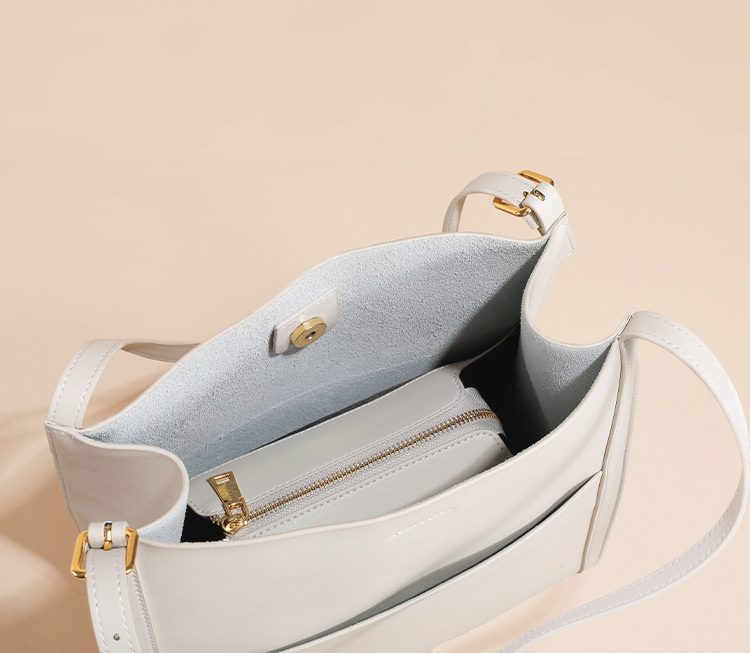 Genuine Leather Women's Bag Large Capacity Niche Commuter - Image 8