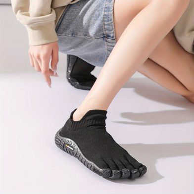 Five-finger Shoes Multi-functional Claw