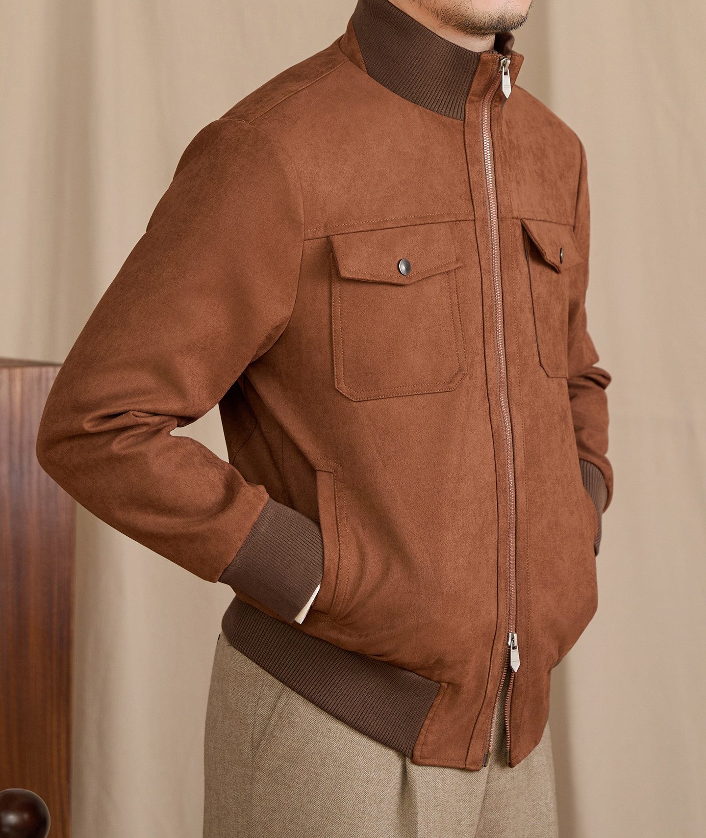 Stylish Stand-up Collar Faux Suede Velvet Jacket For The Modern Professional - Image 4
