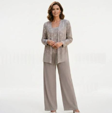 Fashionable Suit Dress With Lace - Image 8