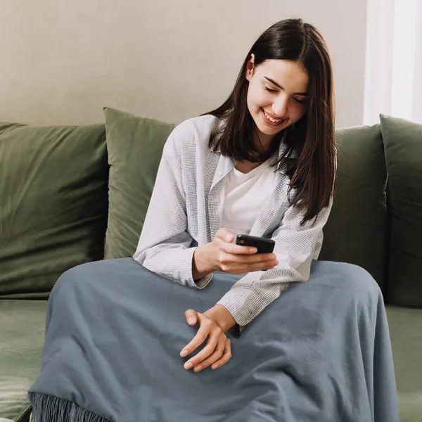 77x24In USB Heated Shawl With Teasel Wearable Heating Blanket Electric Throw Wrap Indoor Outdoor With Zipper 3 Heating Levels Machine Washable For Outdoor Home Office - Image 3