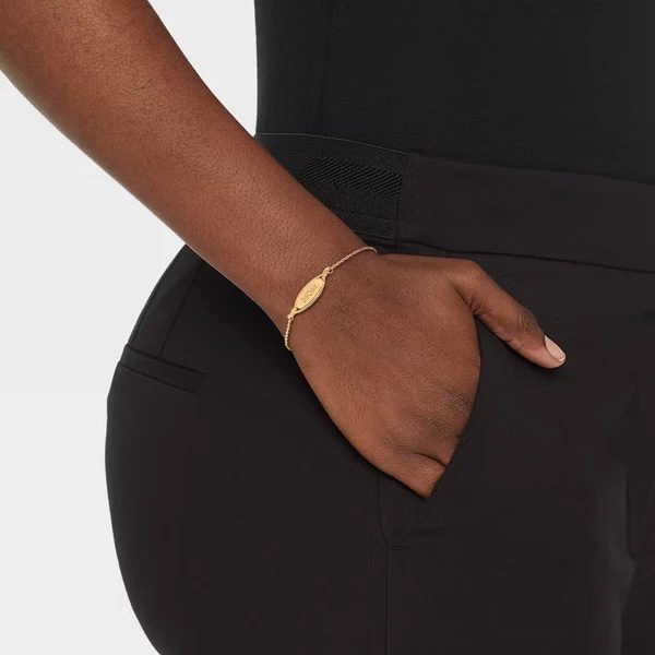 14k Gold Dipped "Mom" Oval Adjustable Bracelet - Gold - Image 4
